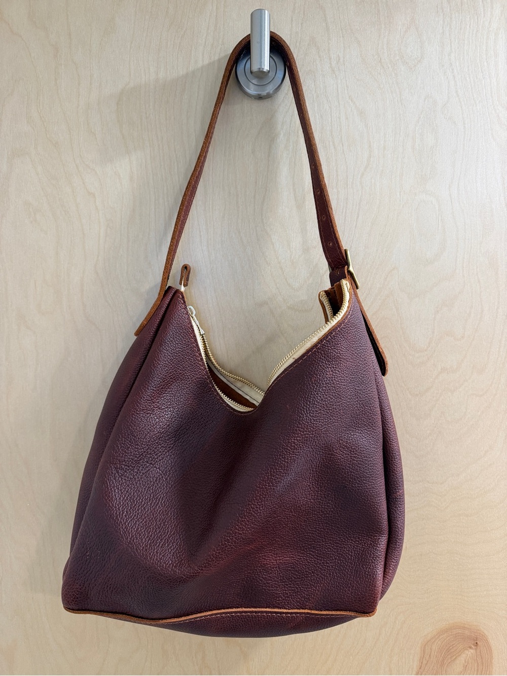 Portland Leather Aspen Shoulder Bag in Nutmeg